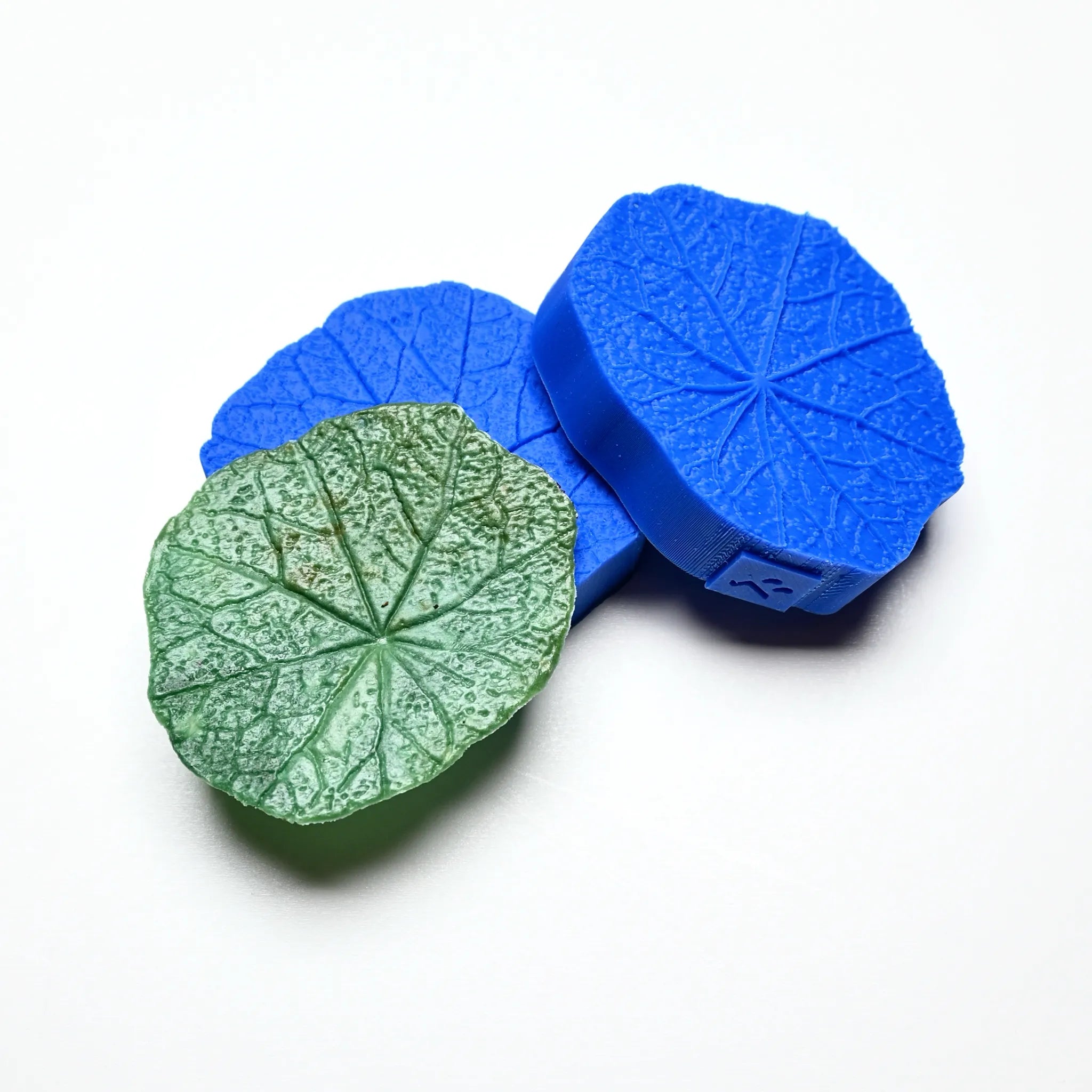 PRESSOIR FEUILLE DE CAPUCINE